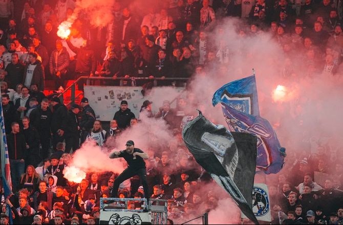 3F Superliga -Grotesk scenarie i spil: FCM kan ende med at holde med FCK