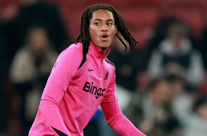 Premier League -Chelsea sælger Amougou til søsterklub