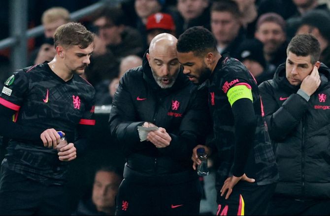 Conference League -Chelsea-træner erkender: FCK overraskede os