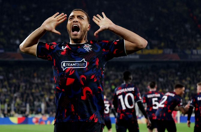 Europa League -Cyriel Dessers drev gæk med Fenerbahce
