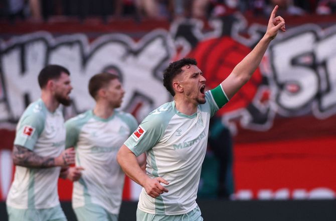 Bundesliga -Werder siger farvel til klubkoryfæ