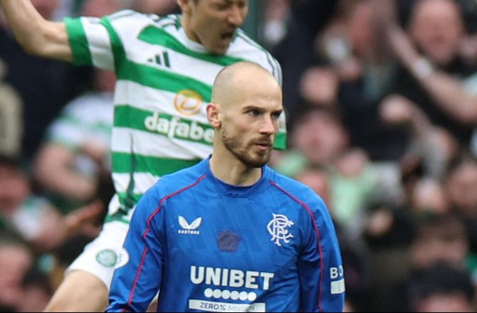 Premiership -Rangers-kant efterforskes for vand-stunt i Old Firm
