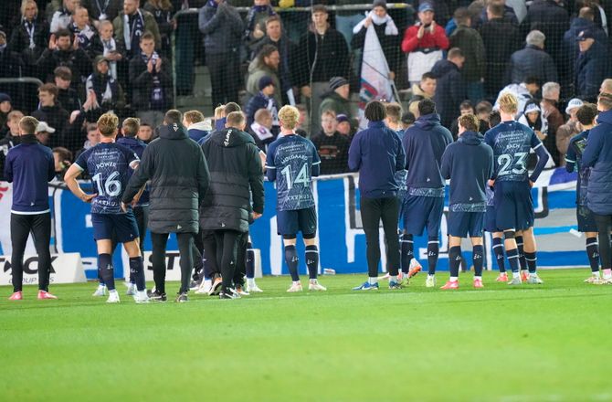 3F Superliga -AGF konfronteret af vrede fans: Jeg er helt enig
