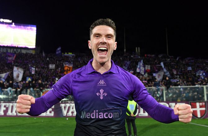 Serie A -Robin Gosens langer ud efter Fiorentina-ledelse