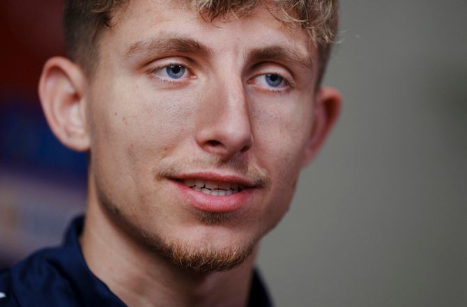 Bundesliga -Syv måneder efter: Lindstrøm får startdebut 