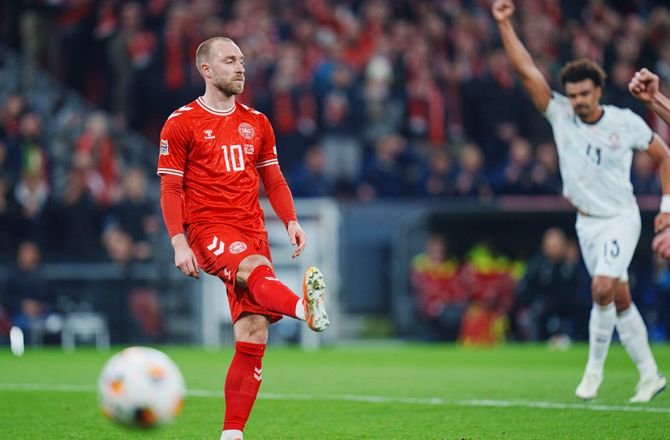 UEFA Nations League A -Bruno drillede Eriksen: Han scorer aldrig i kamp