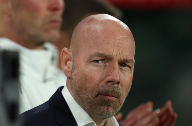 Venskabskampe -Schmeichel-fravalg begrundes: Mulighed for analyse