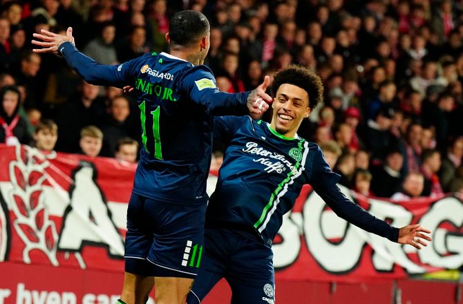 3F Superliga -AaB blev kørt over af sprudlende Viborg