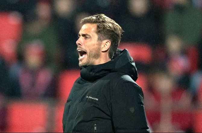 3F Superliga -Poulsen om varm duo: Man rykker sig af og til i håret