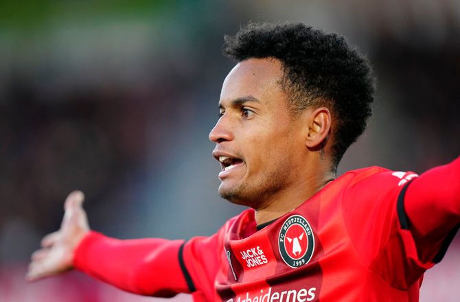 3F Superliga -FCM leder efter ny venstre back 