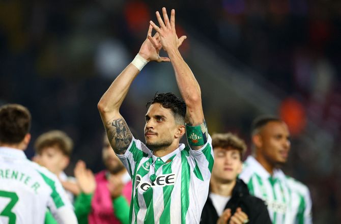 La Liga -Marc Bartra forlænger med Real Betis