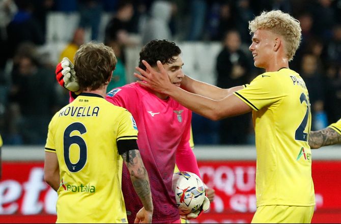 Premier League -Bournemouth lejer Lazio-keeper
