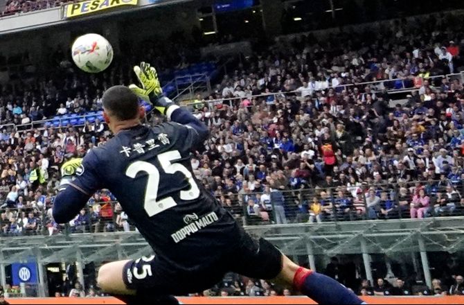 Serie A -Napoli sælger keeper til Cagliari 