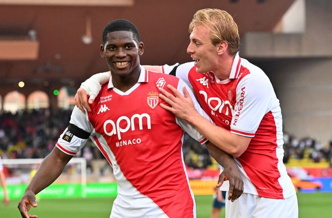 Ligue 1 -Embolo om Biereth-venskab: Ringede og ville købe en scooter