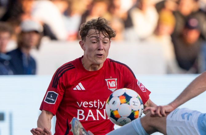 3F Superliga -Fløs forlængelse: Vejle Boldklub betyder rigtig meget for mig