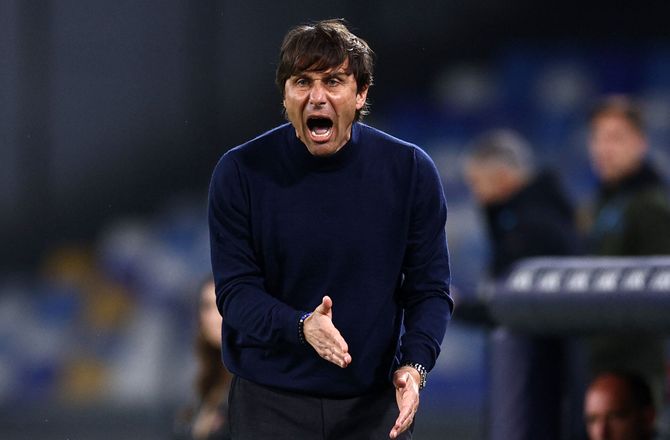 Serie A -Conte og co. i nervepirrende dyst: Ikke normalt 