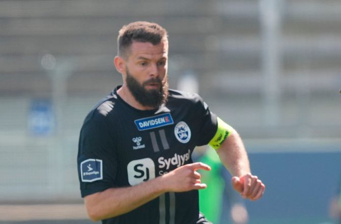 3F Superliga -Dal Hende letter på hatten: Vejle-comebacket er det vildeste