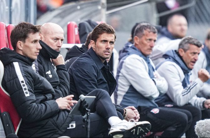 Ekstraklasa -Niels Frederiksen og co. gafler assistent i Viborg