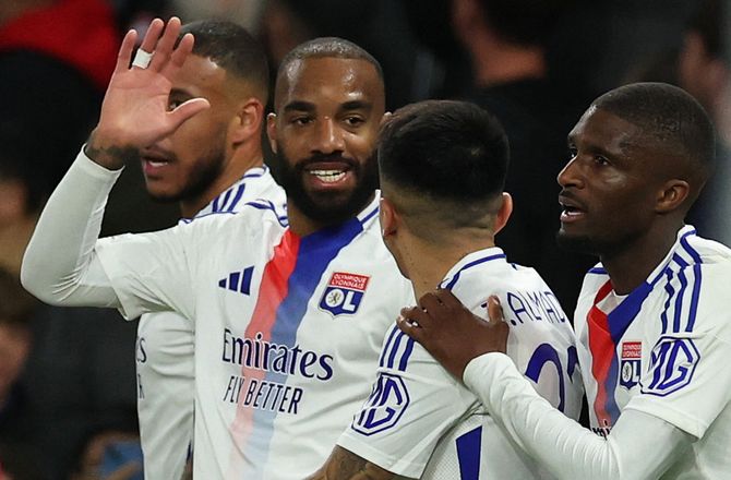 Ligue 1 -Lacazette meldes færdig i Lyon til sommer