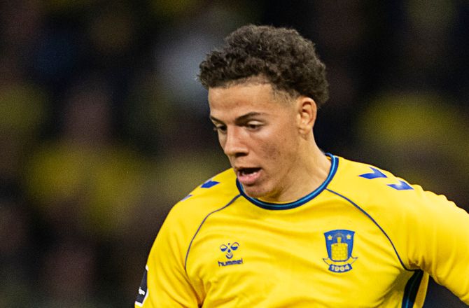 International -EM først: Brøndby-juvel udskyder kontraktsnak 