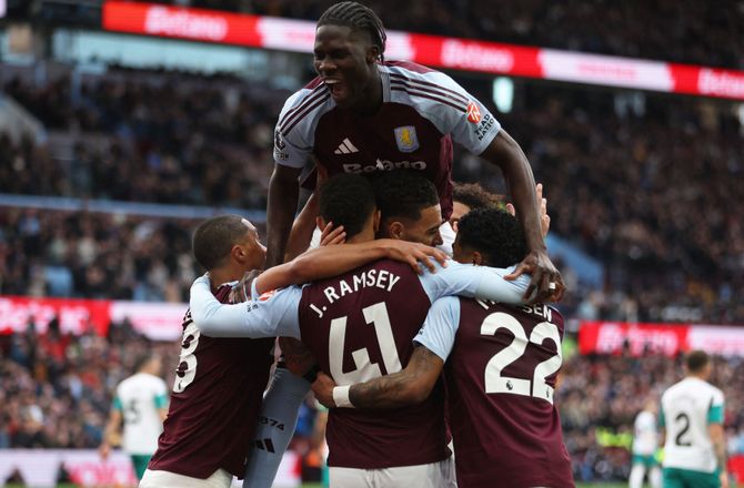 Premier League -Newcastle i nedsmeltning: Villa gik amok efter pausen