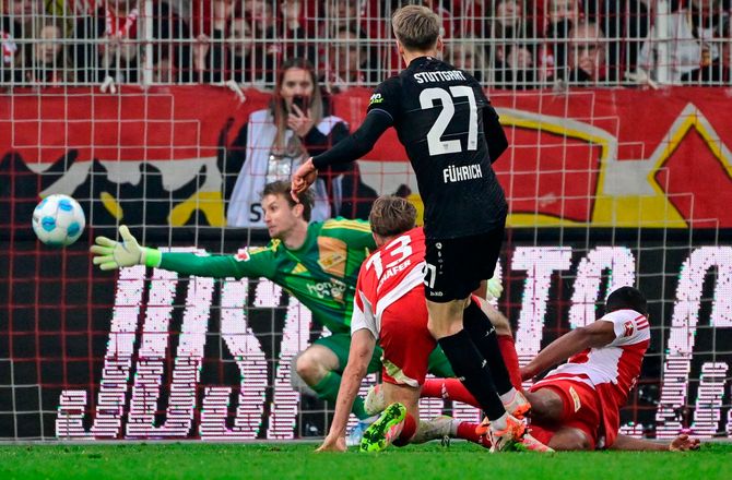 Bundesliga -Rønnow reddede straffespark i Union-skuffelse