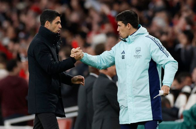International -Meldes som ny træner i Parma: Arteta mister assistent