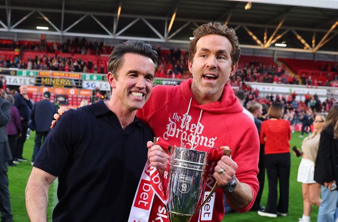 International -Wrexham køber League One-bomber