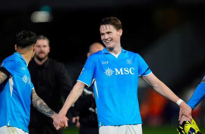 Serie A -McTominay bryder tavsheden efter hjerteproblem