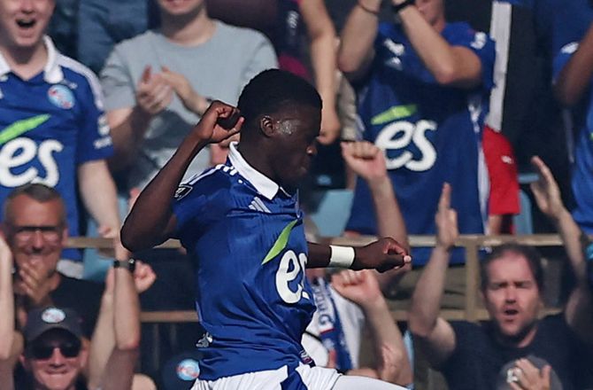 Premier League -Chelsea menes at hente Sarr hjem