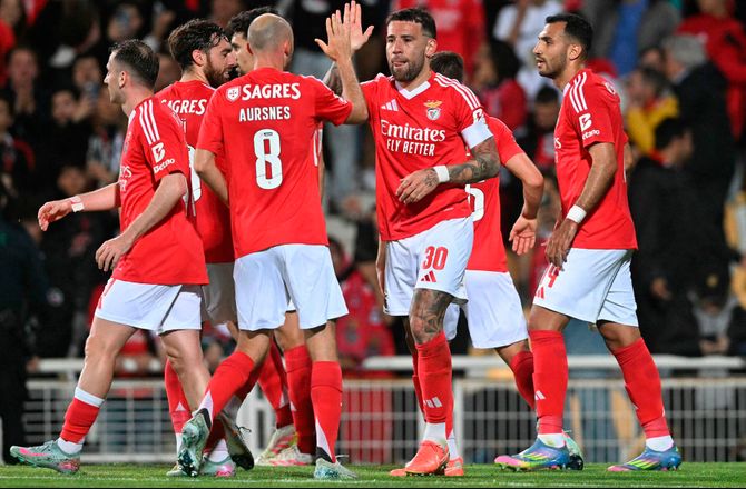 Primeira Liga -Benfica sender presbold til Sporting