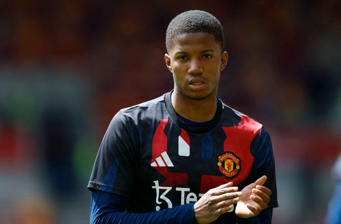 Premier League -Medie: United sender Chido Obi til Holland