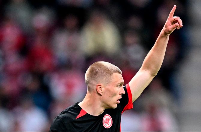 Bundesliga -Frankfurt med nyt: Rasmus Kristensen er tilbage