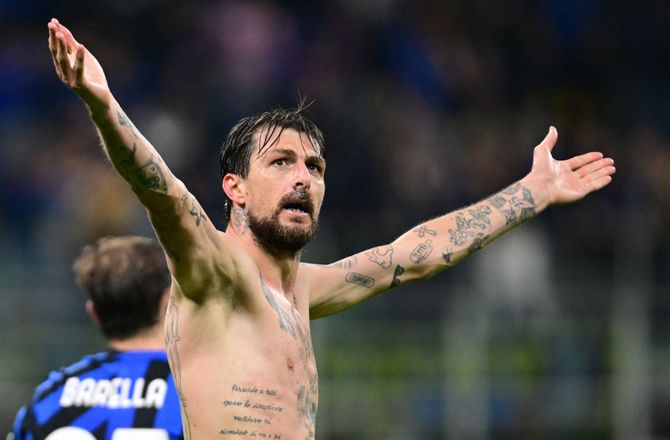 VM kval. UEFA -Italien giver comeback til Inter-helt