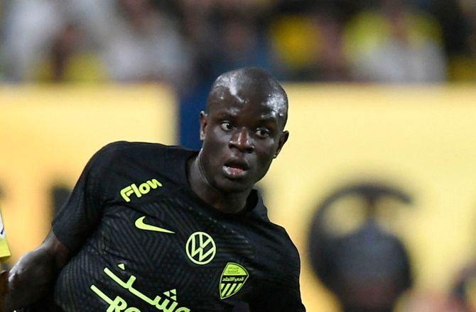 International -Fenerbahce raser over Al Ittihad: Får ikke Kanté