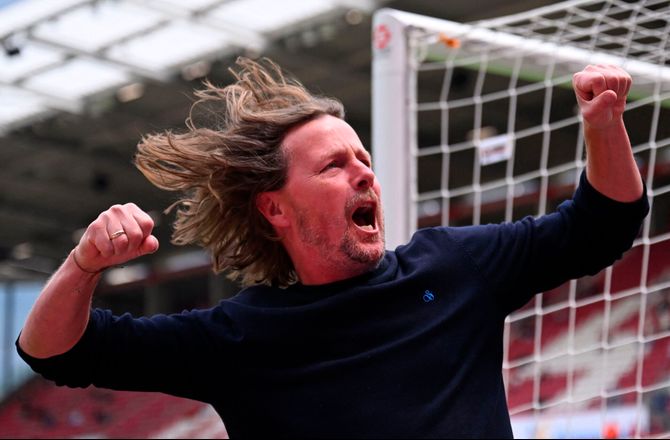 ECL-kval -Kæmpe Bo Henriksen-triumf: Mainz i Europa