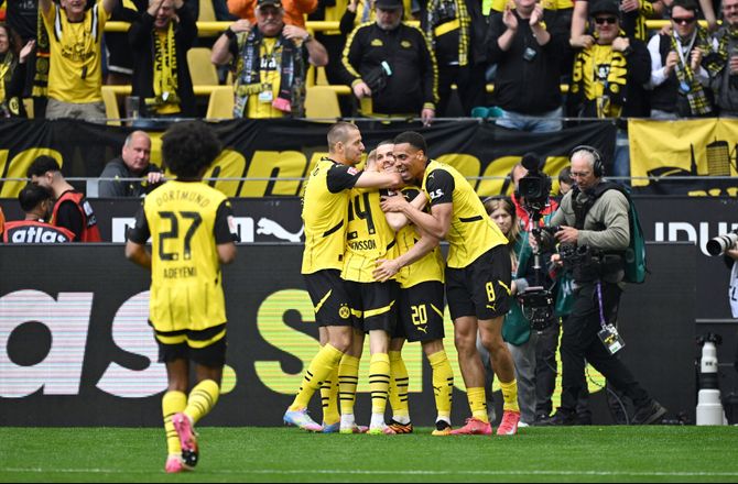 Bundesliga -Dortmund i CL - NK brillerede på ny