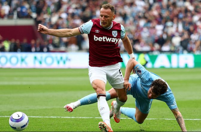 Premier League -West Ham-exit nager stadig Coufal