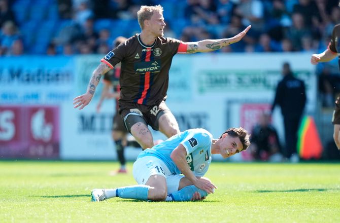 3F Superliga -Lyngby er bagud 0-3 i pausen: Vi kan lave miraklet