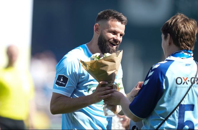 3F Superliga -Nørgaard hylder Dal Hende: Han er meget mere end det