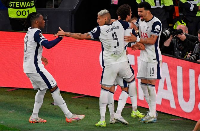 Europa League -Forbandelsen brudt: Tottenham vinder Europa League