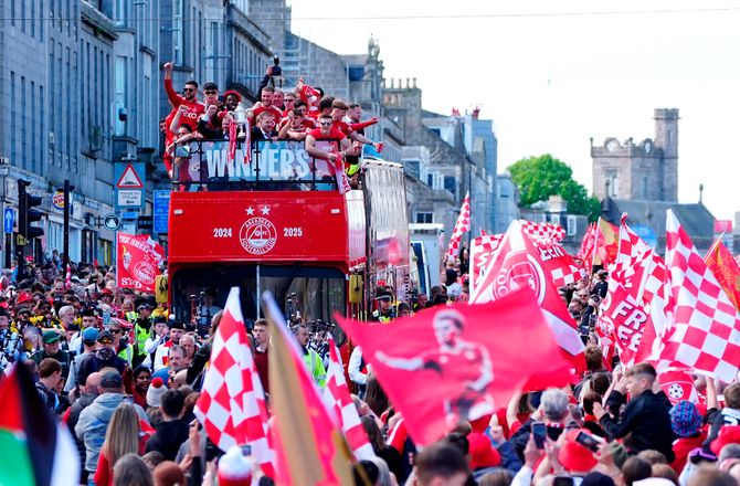 Scottish Cup -Aberdeen-dansker fik sit livs oplevelse: Tiljublet af 100.000 fans