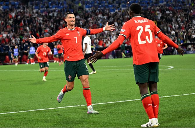 UEFA Nations League A -Ronaldo sparkede Portugal i Nations League-finalen