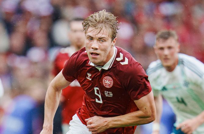 Premier League -Riemer understreger: Højlund er klar til landsholdet