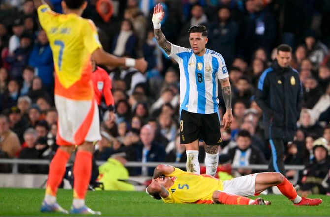 VM kval. CONMEBOL -Enzo Fernandez så rødt mod Colombia
