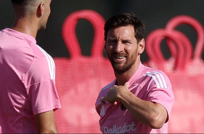 VM for klubhold -Mascherano klarmelder Messi
