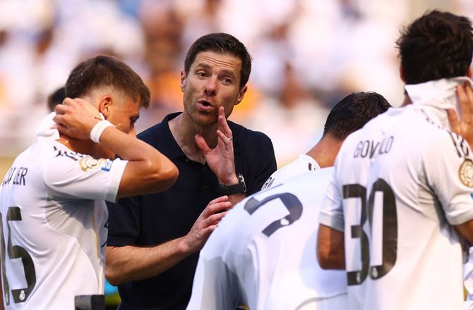 VM for klubhold -Real skuffede mod Al-Hilal i Alonso-debut