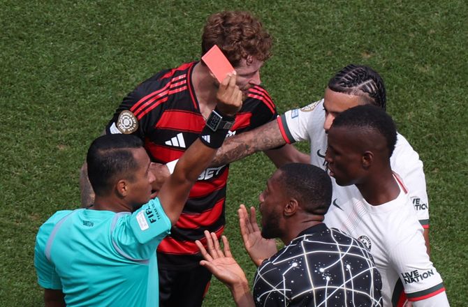 VM for klubhold -Dyr svinestreg: Jackson misser to kampe 
