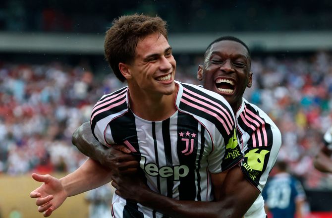 VM for klubhold -Flyvende Juve-tyrker nyder det: Spiller en god turnering 