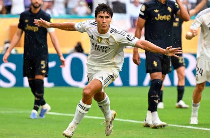Bundesliga -Dortmund menes at lure på Real Madrid-spids